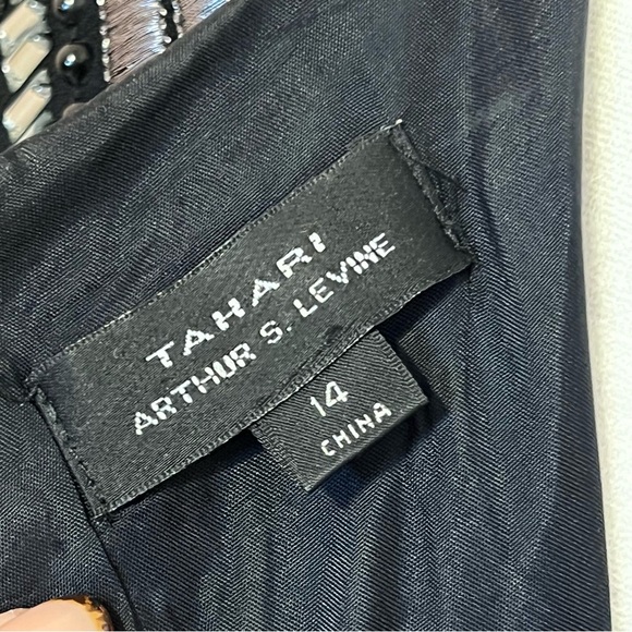 #159 Tahari Arthur S. Levine Black Beaded Cap Sleeve Sheath Dress Size 14 - Picture 7 of 9